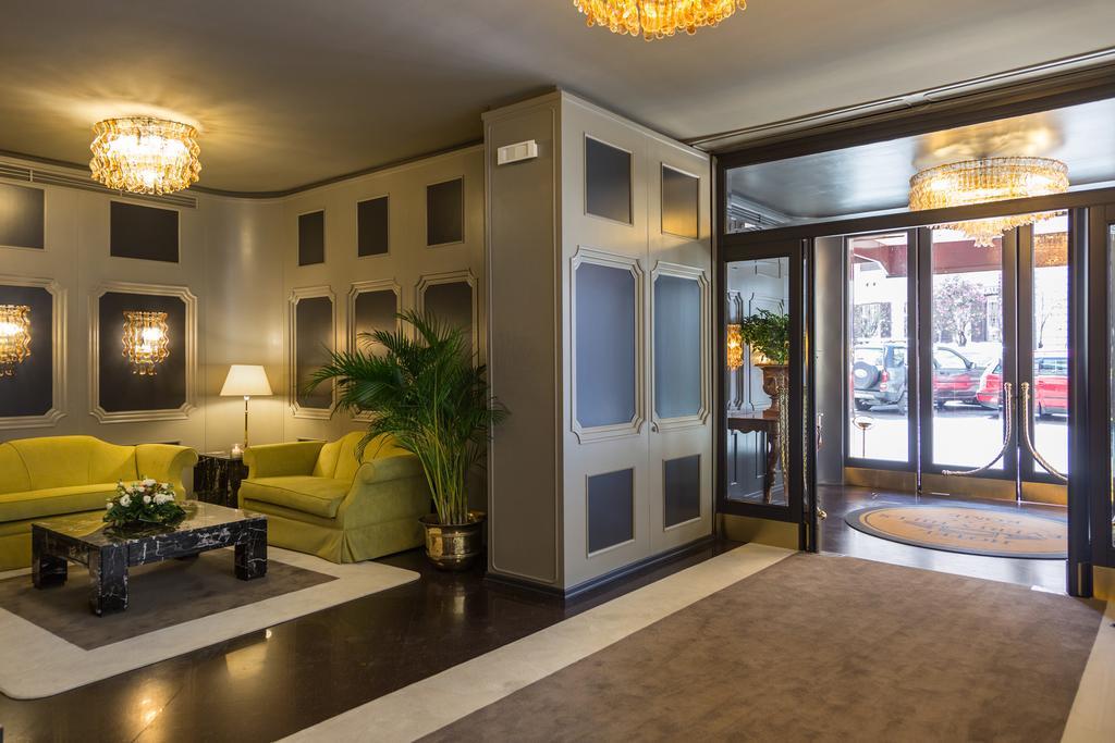 Hotel Beverly Hills — Photos 3
